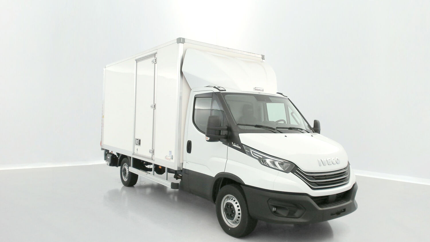 IVECO DAILY - III 35S16HA8 4100 3.0 160CH CAISSE TROUILLET 20M³ (2023)