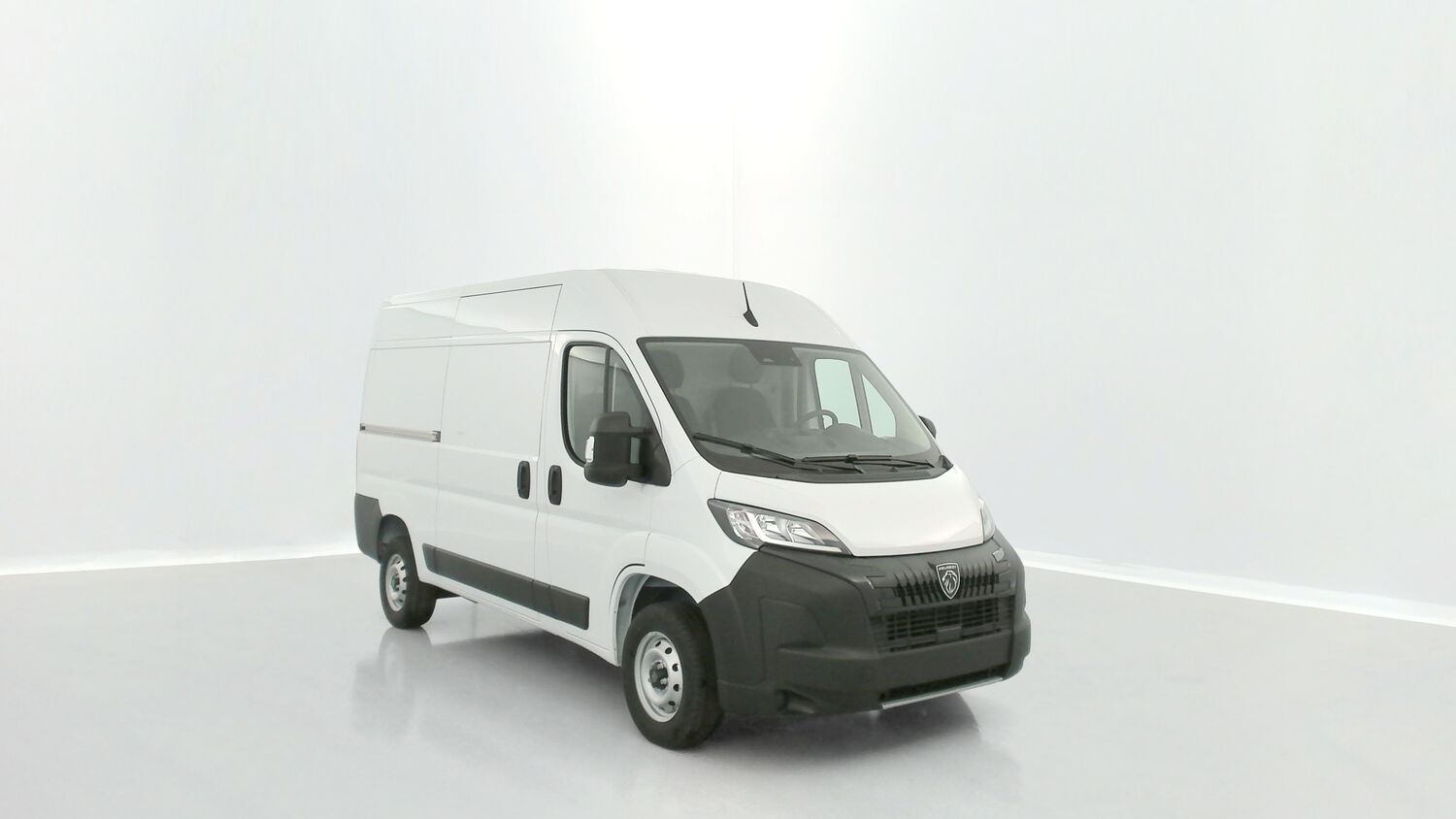 PEUGEOT BOXER - II L2H2 3.5 2.2 BLUEHDI 140CH (2024)