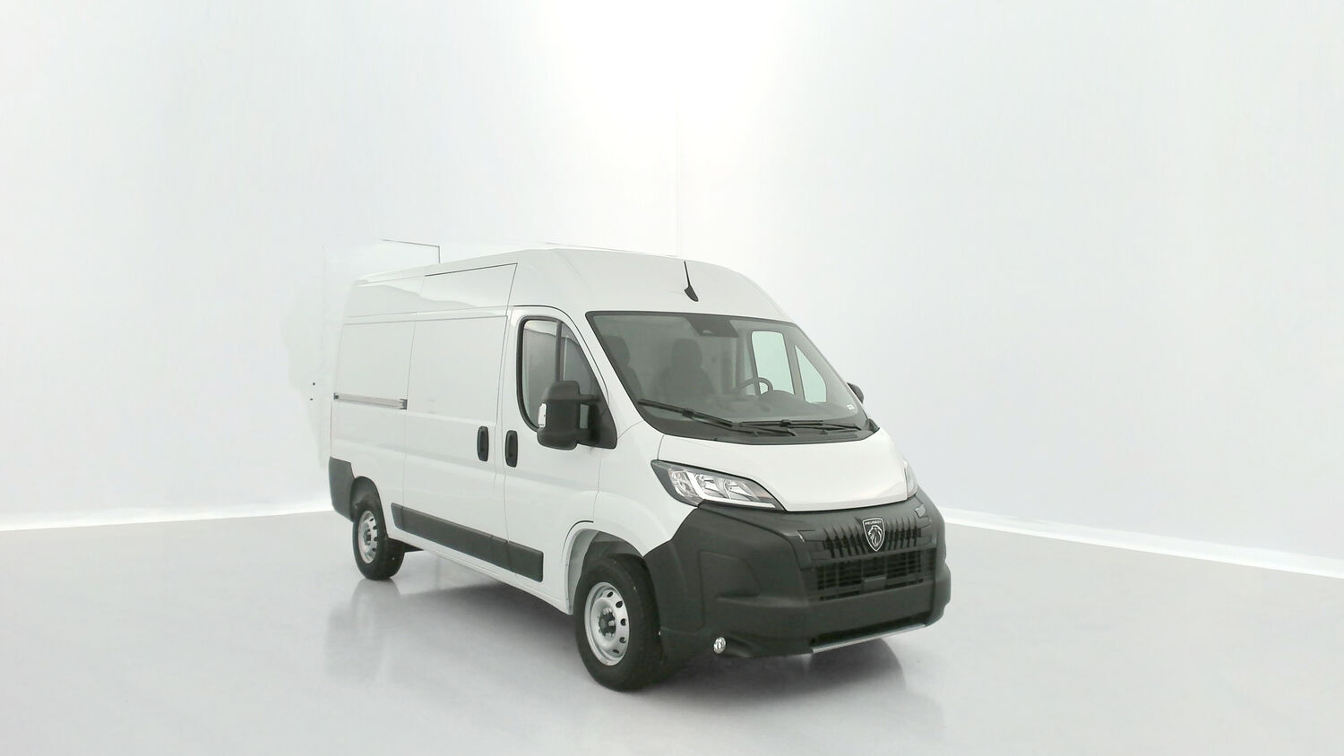 PEUGEOT BOXER - II L2H2 3.5 2.2 BLUEHDI 140CH (2025)