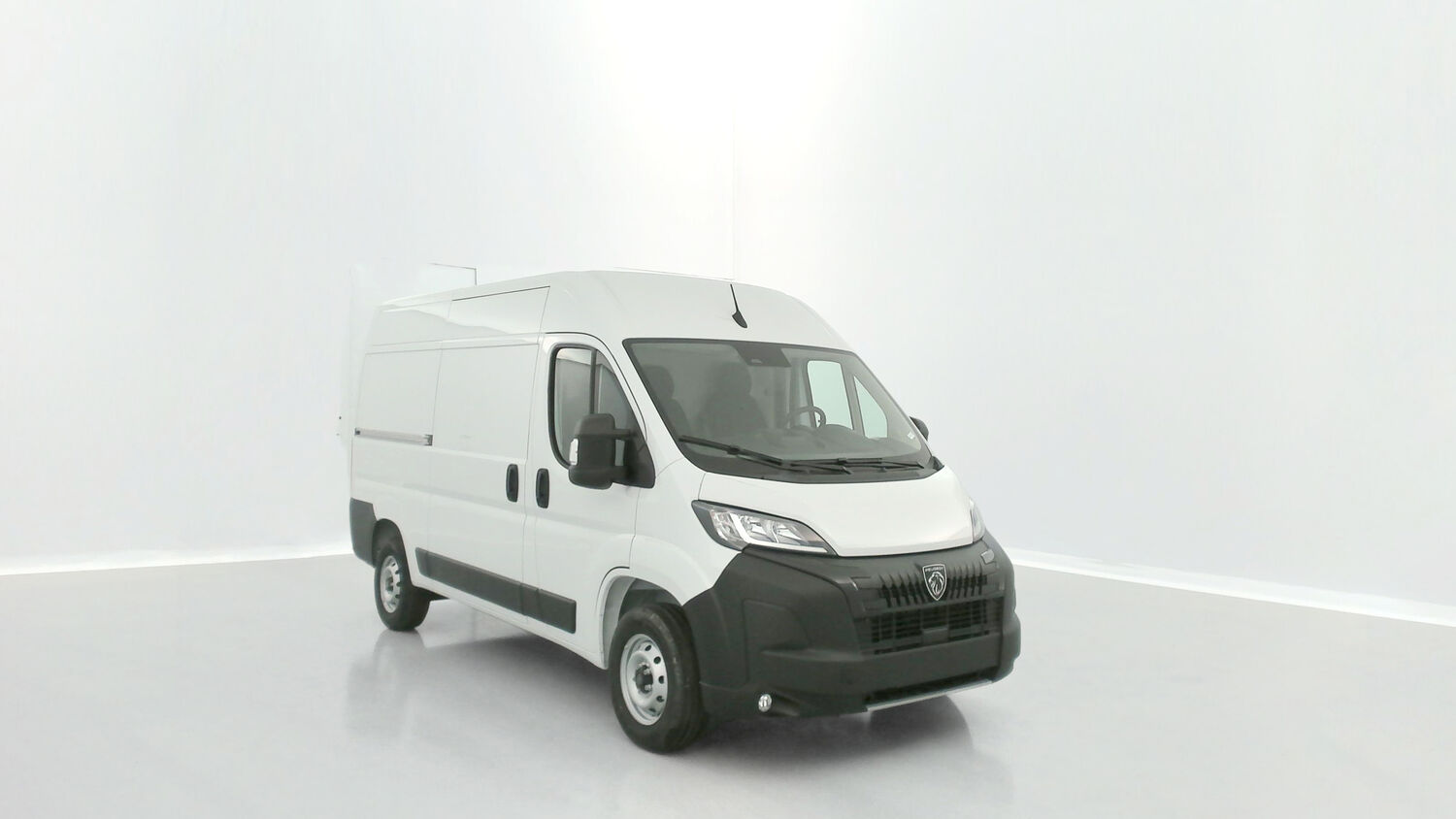 PEUGEOT BOXER - II L2H2 3.5 2.2 BLUEHDI 140CH (2025)